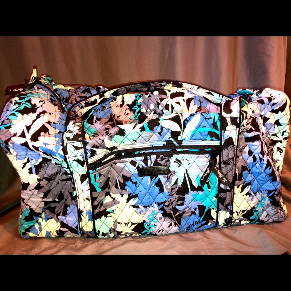 Vera Bradley Large Duffle - Camofloral